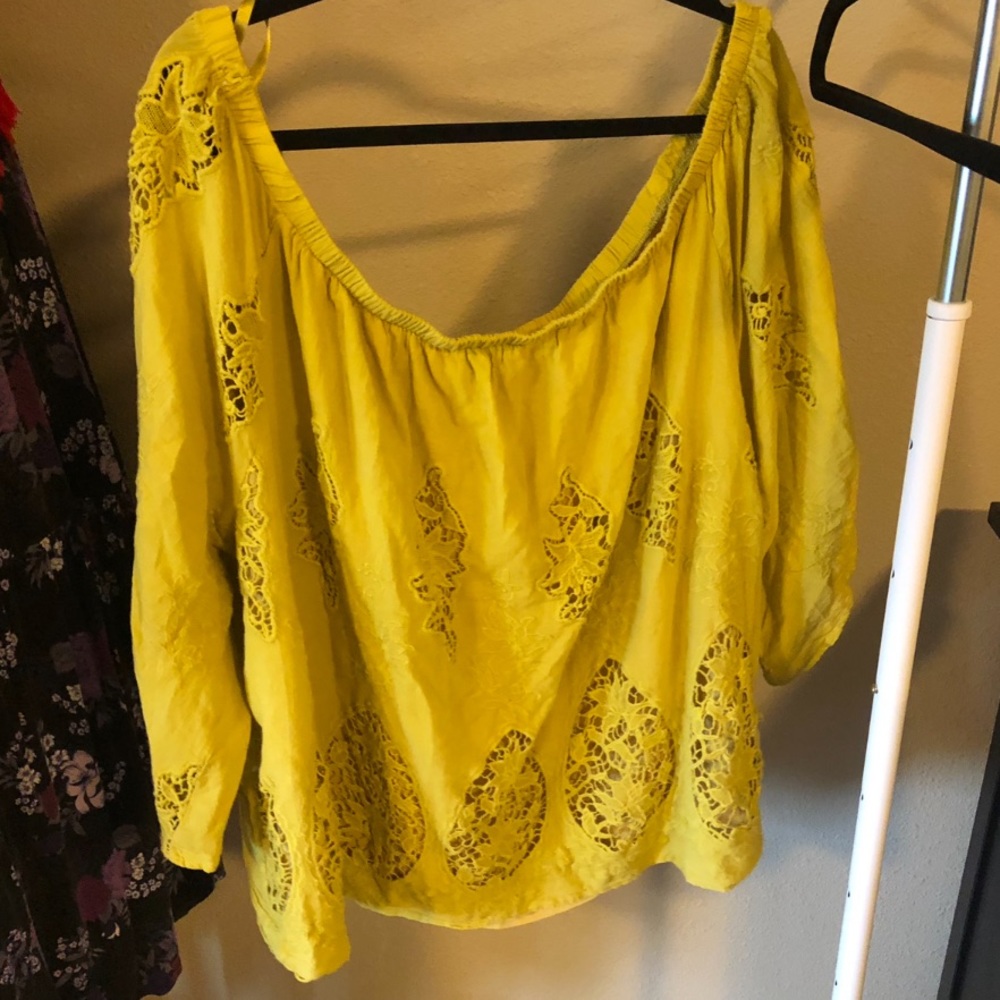 Mustard Yellow off the shoulder top 26/28